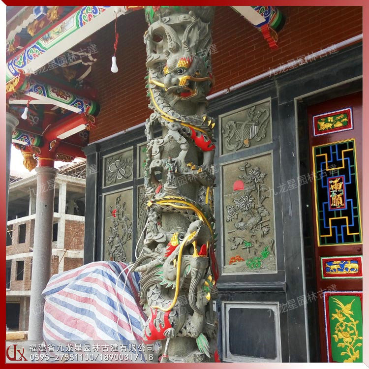 石雕盤(pán)龍柱圖片