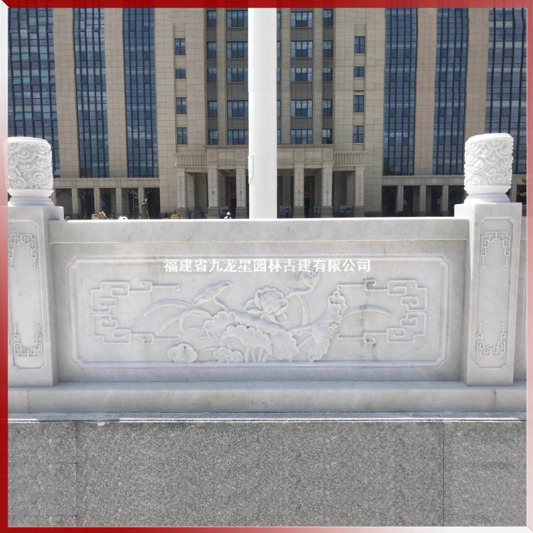 1618472559831213.jpg 石雕升旗臺欄桿圖片